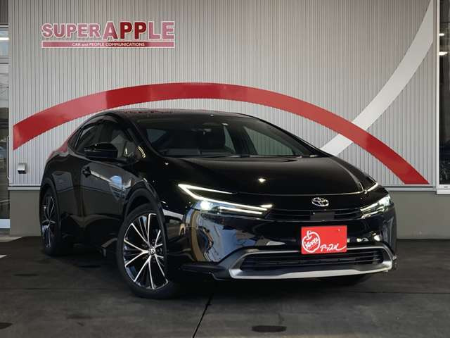 プリウス2.0 G E-Four 4WD