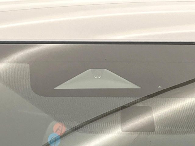 �y�O�He-Assist�z���s���ɑO���̎ԗ�����F�����A�Փ˂������Ȏ��͌x��ƃu���[�L�ŏՓˉ���Ɣ�Q�y�����A�V�X�g�B�����S�Ƀh���C�u�����y���݂��������܂��B