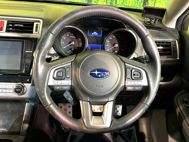 �y�����v�����X�e�A�����O�z�㎿�Ȋv���g�p���邱�ƂŁA��ɂ����������݂ƂĂ��^�]���₷���n���h���ł���