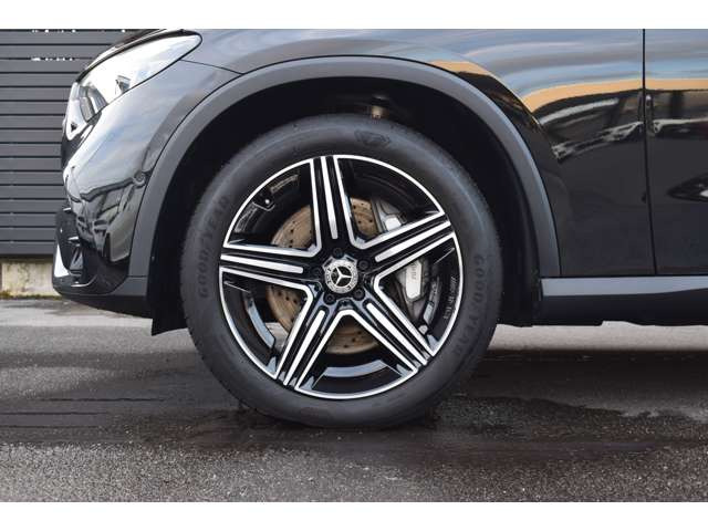 GLC220d 4マチック (ISG) AMGラインパッケージ  4WD