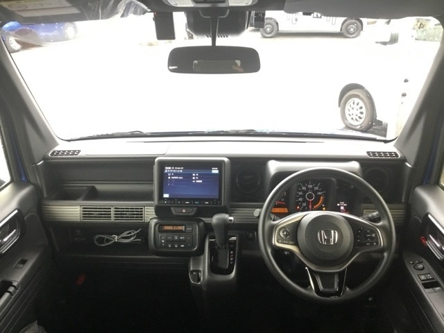 N-VAN+スタイル ファン