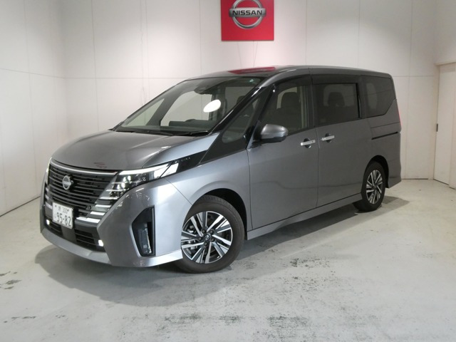 セレナ1.4 e-POWER ハイウェイスターV