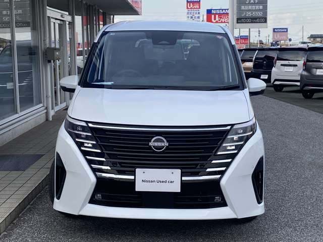 セレナ1.4 e-POWER ハイウェイスターV