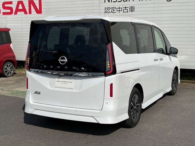 セレナ2.0 ハイウェイスターV