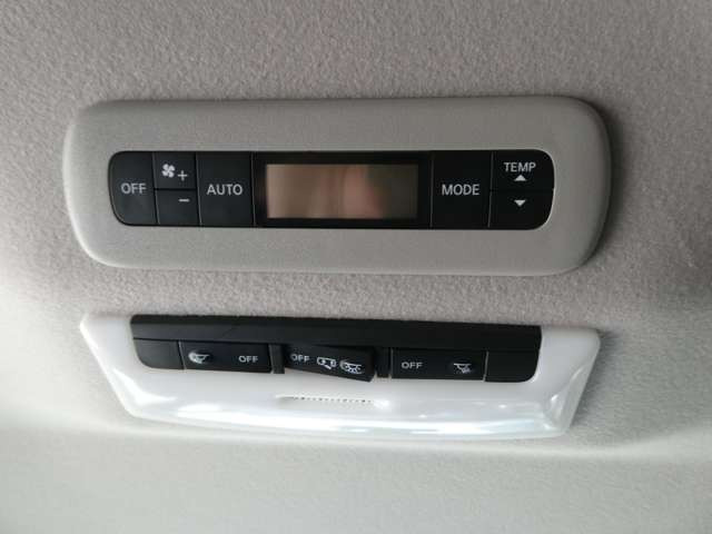 セレナ1.2 e-POWER ハイウェイスターV