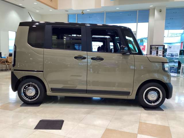 N-BOXジョイ ターボ 2トーン