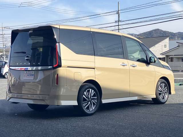 セレナ2.0 ハイウェイスターV Vセレクション