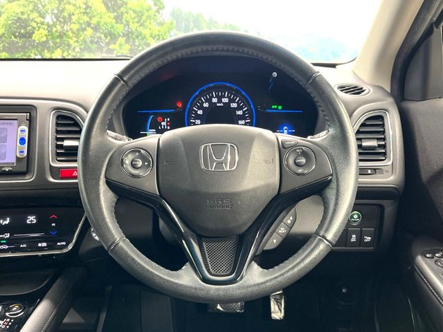 �y�����v�����X�e�A�����O�z�㎿�Ȋv���g�p���邱�ƂŁA��ɂ����������݂ƂĂ��^�]���₷���n���h���ł���