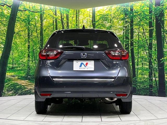 安心の最長10年・走行無制限保証(有償)をご用意。保証内容も充実はもちろん、無料点検&オイル交換や、年中無休の全国・24時間ロードサービスも付帯されておりますのでご安心下さい。