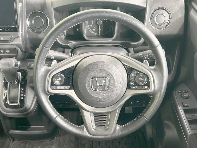 �y�X�e�A�����O�X�C�b�`�z�^�]���A�O������ڐ������炷���ƂȂ��A�I�[�f�B�I���̑��삪�\�ȕ֗��@�\!���S&���K�ȃh���C�u�����o���Ă���܂���