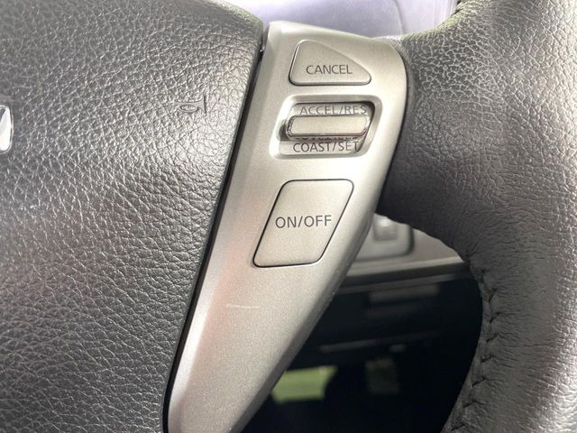 �y�N���[�Y�R���g���[���z�������H�����N���N���s�B�A�N�Z���𗣂��Ă���葬�x�ő��s���ł��A�������^�]���̕��S���y��!�����E�������ȒP�ȃX�C�b�`����Œ����ł��܂��B