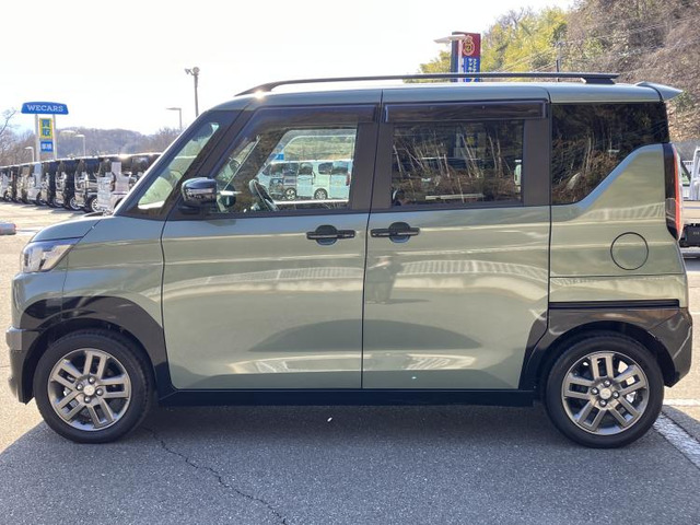 デリカミニT プレミアム 4WD