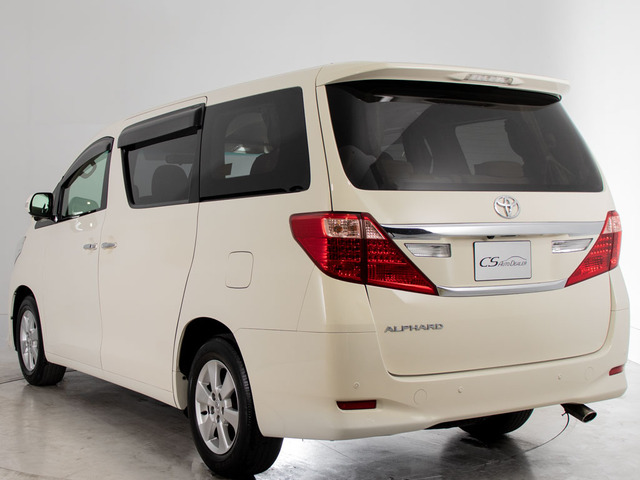 ★展示前点検実施★特殊な機材も用いて、全車点検を実施しております!