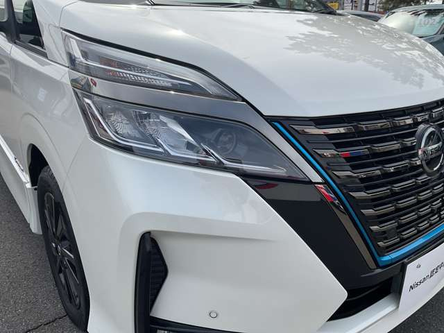 セレナ1.2 e-POWER ハイウェイスターV アーバンクロム