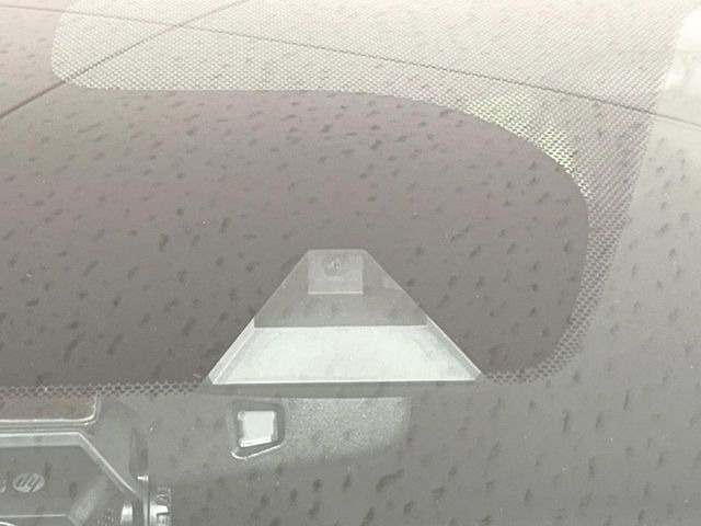 �y�G�}�[�W�F���V�[�u���[�L�z���s���ɑO���̎ԗ�����F�����A�Փ˂������Ȏ��͌x��ƃu���[�L�ŏՓˉ���Ɣ�Q�y�����A�V�X�g�B�����S�Ƀh���C�u�����y���݂��������܂��B