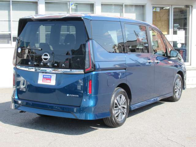 セレナ1.4 e-POWER ハイウェイスターV