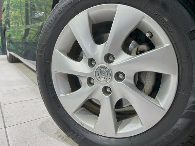 �y����16�C���`�A���~�z�C�[���z�O�ςɃ}�b�`���������A���~�z�C�[���𑕒����Ă���܂��B�e��ЊO�A���~�z�C�[����A�X�^�b�h���X�^�C�����戵�����Ă���܂��B���񂲑��k����������