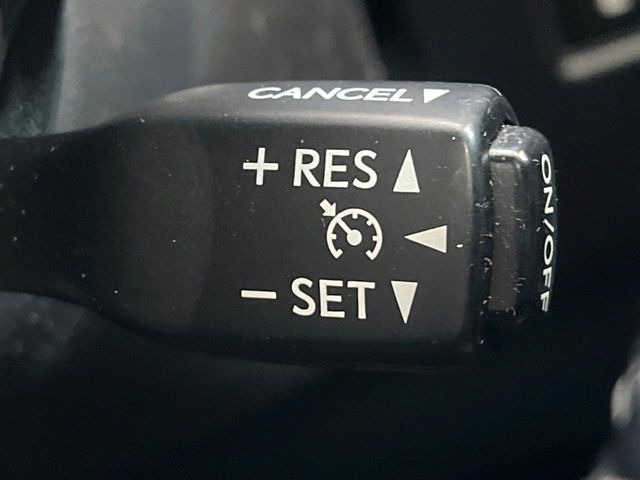 �y�N���[�Y�R���g���[���z�������H�����N���N���s�B�A�N�Z���𗣂��Ă���葬�x�ő��s���ł��A�������^�]���̕��S���y��!�����E�������ȒP�ȃX�C�b�`����Œ����ł��܂��B