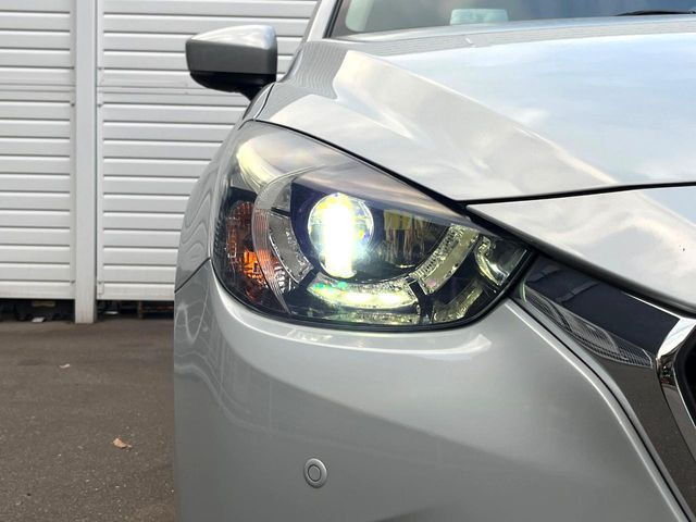 �yLED�w�b�h���C�g�z���V����ԑ��s�����ǍD�Ȏ��E���m�ۂ����S���ĉ^�]�ł��鍂�P�xLED�w�b�h���C�g�𑕔�!�_�����x�������A����d�͂��}�����Ă��܂��B