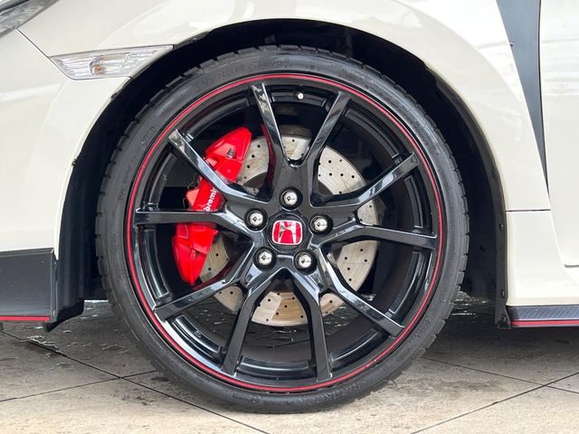 �y�u�����{���L�����p�[�z�n�C�p���[�ԗ��ɂ͋��͂ȃu���[�L���K�{!���E�̃X�[�p�[�J�[�ɂ��̗p�����C�^���A�̍������[�J�[�u�u�����{�v�𑕒�!�F�N�₩�ȃL�����p�[���X�|�[�e�B�Ȉ�ۂ��������Ă܂���