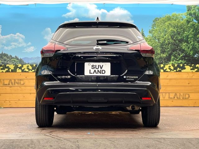 安心の最長10年・走行無制限保証(有償)をご用意。保証内容も充実はもちろん、無料点検&オイル交換や、年中無休の全国・24時間ロードサービスも付帯されておりますのでご安心下さい。