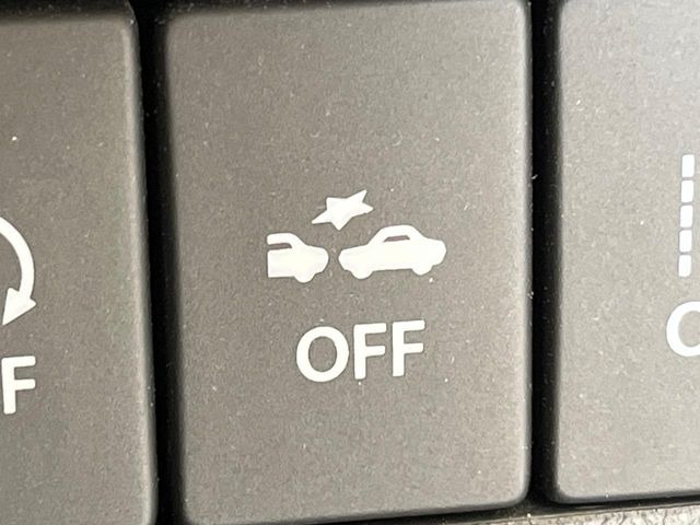 �y�X�Y�L �f�B�A���J�����u���[�L�T�|�[�g�z���s���ɑO���̎ԗ�����F�����A�Փ˂������Ȏ��͌x��ƃu���[�L�ŏՓˉ���Ɣ�Q�y�����A�V�X�g�B�����S�Ƀh���C�u�����y���݂��������܂��B