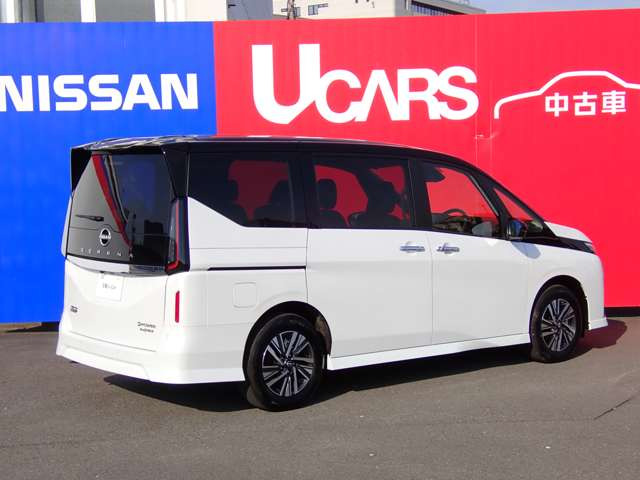 セレナ1.4 e-4ORCE ハイウェイスターV 4WD