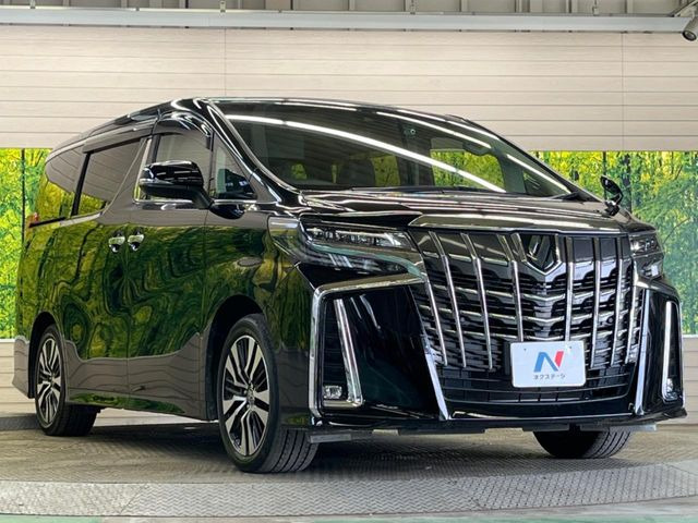 高透明度のガラス皮膜で撥水はもちろん、上質なツヤ・光沢を実現。紫外線や酸性雨から大切な愛車を保護し、色あせ・劣化を防止。「弾スプラッシュコート」、「弾プリミッサコート」からお選びいただけます。