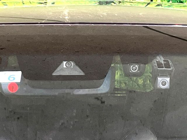 �y�g���^�Z�[�t�e�B�Z���X�z���s���ɑO���̎ԗ�����F�����A�Փ˂������Ȏ��͌x��ƃu���[�L�ŏՓˉ���Ɣ�Q�y�����A�V�X�g�B�����S�Ƀh���C�u�����y���݂��������܂��B