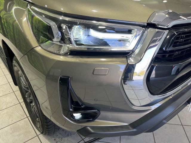 �yLED�w�b�h���C�g�z���V����ԑ��s�����ǍD�Ȏ��E���m�ۂ����S���ĉ^�]�ł��鍂�P�xLED�w�b�h���C�g�𑕔�!�_�����x�������A����d�͂��}�����Ă��܂��B