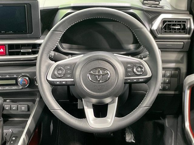 �y�X�e�A�����O�X�C�b�`�z�^�]���A�O������ڐ������炷���ƂȂ��A�I�[�f�B�I���̑��삪�\�ȕ֗��@�\!���S&���K�ȃh���C�u�����o���Ă���܂���