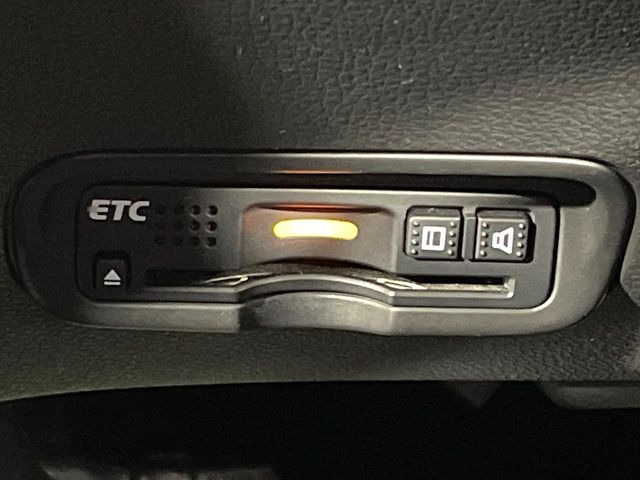 【ETC】高速道路の料金所をストレスなく通過!話題のスポットやサービスエリアに多い「スマートIC」利用時は必須のアイテムです。当店でセットアップを実施、ご納車当日からすぐにご利用いただけます!