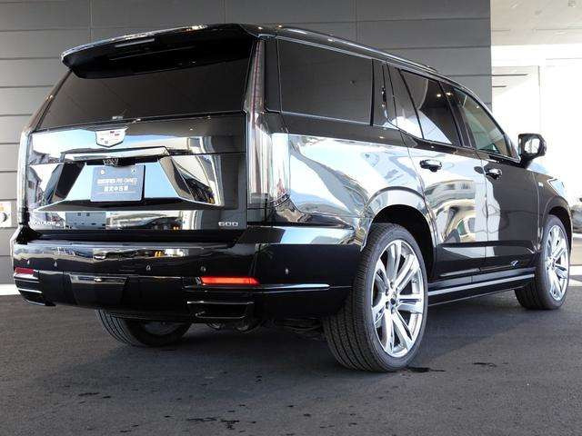 エスカレードスポーツ 4WD