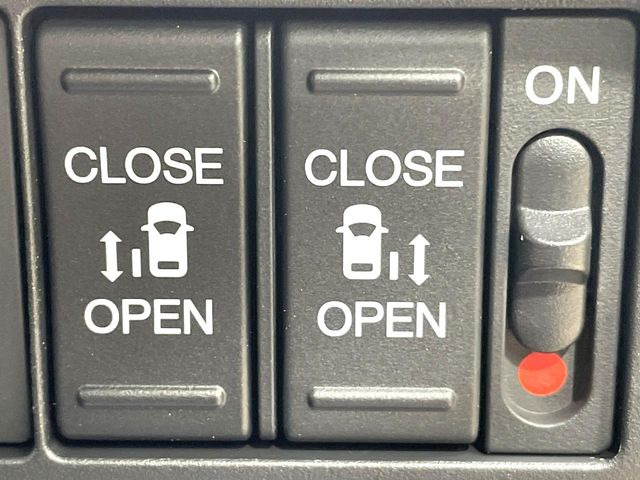 フリード1.5 e:HEV クロスター