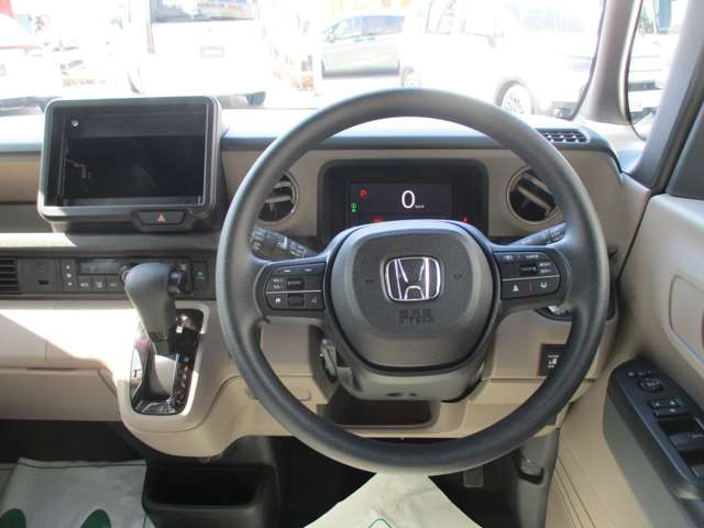 N-BOXジョイ 2トーン