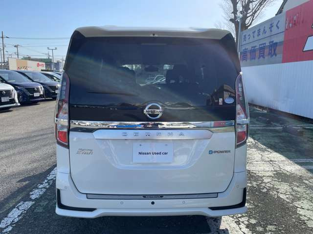 セレナ1.2 e-POWER ハイウェイスターV