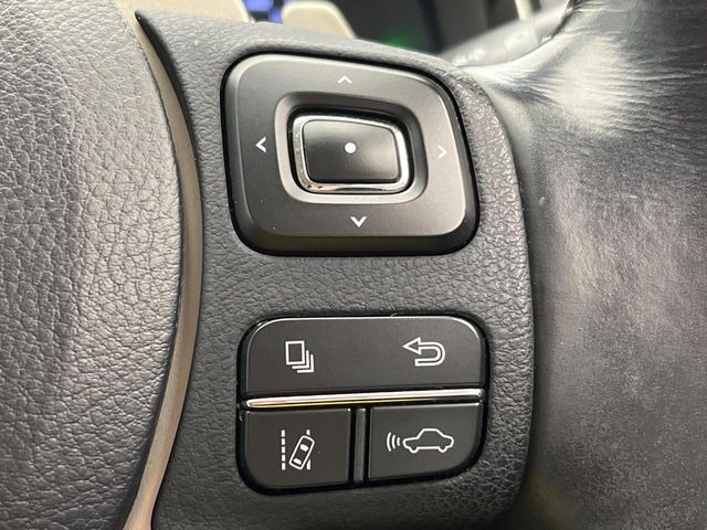 �y���[���g���[�V���O�A�V�X�g�z�������H���s���A�Ԑ�����͂ݏo�������ɂȂ�ƃ��[���̒����𑖂�悤�ɃX�e�A�����O������A�V�X�g�B�����S�ȉ^�]���T�|�[�g���Ă���܂�!