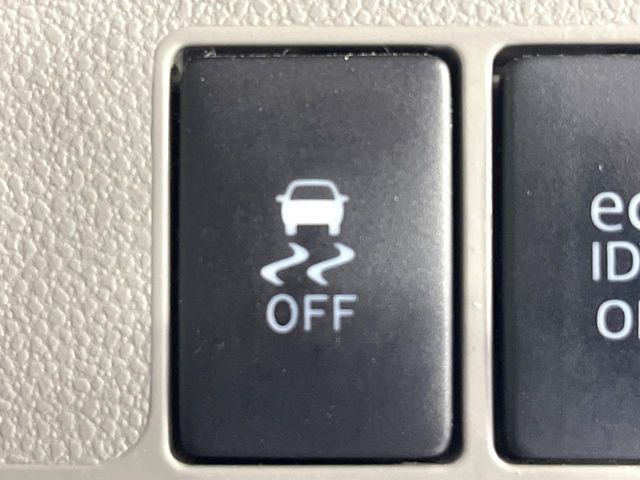 �y������h�~���u�z�ԗ��̉���������m����ƁA�����I�Ɏԗ��̐i�s������ۂ悤�Ɏԗ��𐧌䂵�܂��B�J�̓��ȂǊ���₷���H�ʏ󋵂ł����S�ȉ^�]���\�ł��B