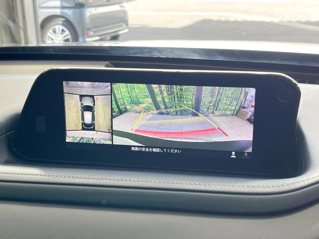 �y360&deg;�r���[���j�^�[�z��p�̃J�����ɂ��A�ォ�猩���낵���悤�Ȏ��_��360�x�N���}�̎��͂��m�F���邱�Ƃ��ł��܂������p�������m�F���₷���A�����ꏊ�ł̐؂�Ԃ��⒓�Ԃ��X���[�Y�ɍs���܂��B