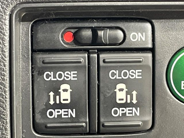 �y�����p���[�X���C�h�h�A�z�X�}�[�g�L�[��^�]�Ȃ̃X�C�b�`�Ō�ȗ����X���C�h�h�A�̊J���\���d��������͂����ăh�A���J����K�v�������A�����Ȃ��q�l�ł��ȒP�ɊJ���߂ł����K�ł���