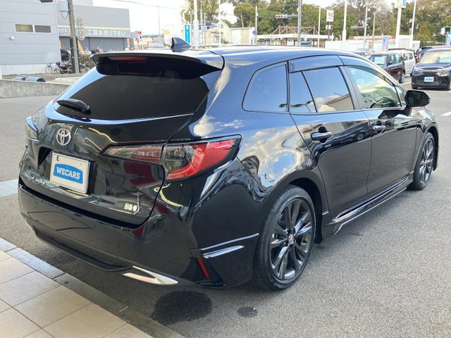 カローラツーリング1.8 ハイブリッド W×B