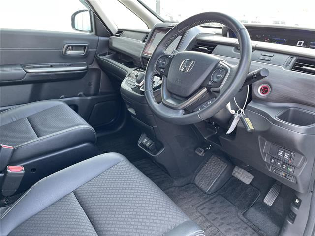 フリード1.5 ハイブリッド G