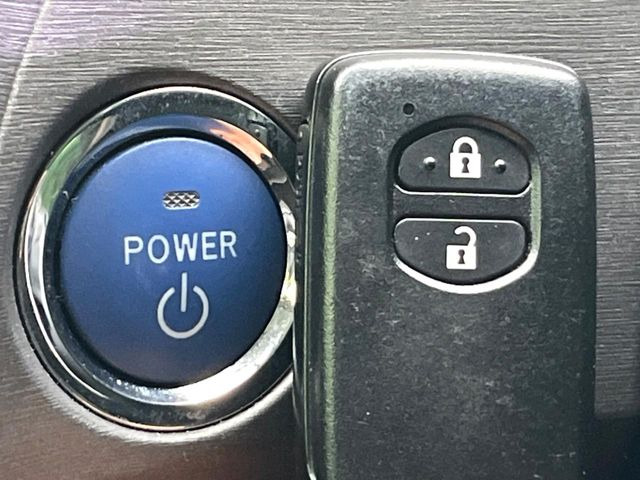 �y�X�}�[�g�L�[�z�J�o����|�P�b�g�ɓ��ꂽ�܂܂ł��h�A�̎{���E�������\�ȃX�}�[�g�L�[�𑕔��B�G���W���̃I���E�I�t�����J�M�����o���K�v����������Ƃ��Ă��֗��ł���