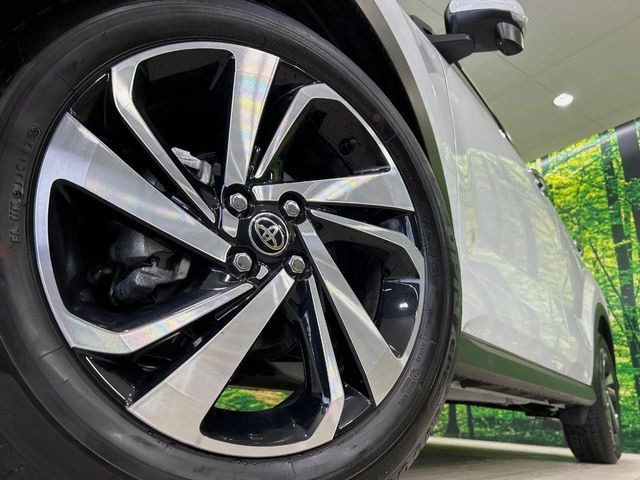 �y����17�C���`�A���~�z�C�[���z�O�ςɃ}�b�`���������A���~�z�C�[���𑕒����Ă���܂��B�e��ЊO�A���~�z�C�[����A�X�^�b�h���X�^�C�����戵�����Ă���܂��B���񂲑��k����������