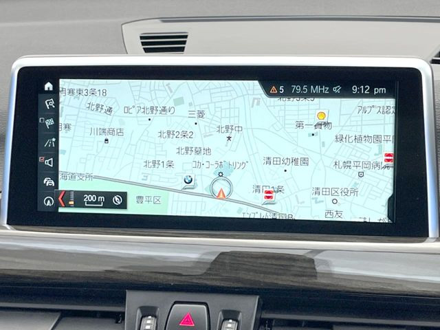 �������i�r:��̊��̂���i�r�́A����������ԓ������o���Ă���܂��B�I�[�f�B�I�@�\���[�����Ă���܂��̂ŁA�^�]�����y���߂܂���