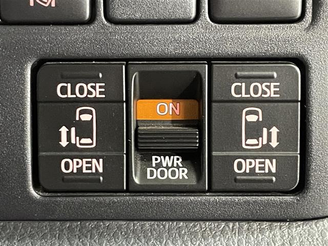 ヴォクシー1.8 ハイブリッド ZS 煌