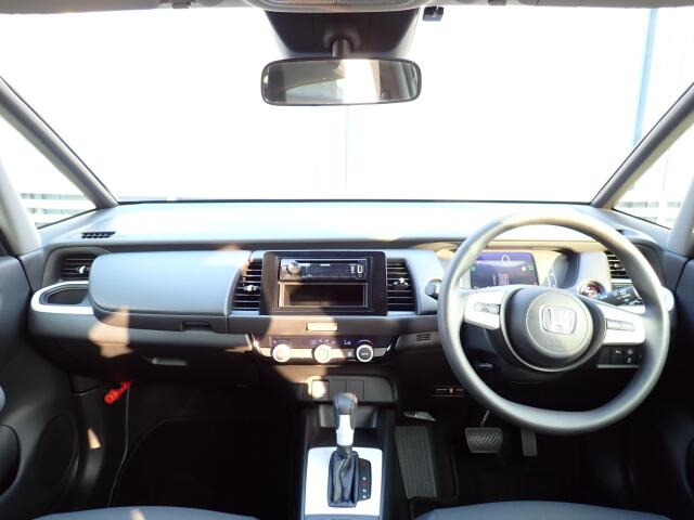 �C���p�l�摜�ɂȂ�܂��B�ԓ��͐��Ǝ҂ɂĎ����N���[�j���O�{�H�ς݂Ȃ̂ŁA��ϐ����ł��B