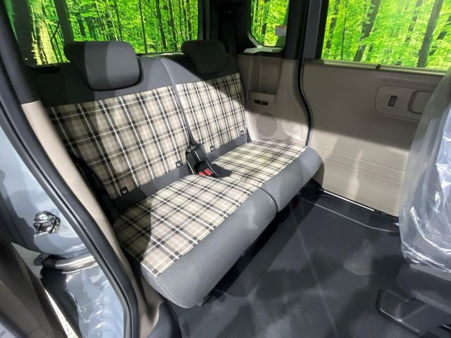 ���i���ȃI���W�i���t���A�}�b�g���I�v�V�����ɂĂ��p�ӂ��Ă���܂��B���D���ȃf�U�C����J���[�����Ԃɍ��킹�đI��ł����������Ƃ��ł��܂���