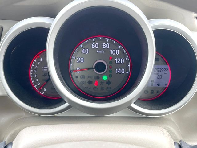 �y�X�e�A�����O�X�C�b�`�z�^�]���A�O������ڐ������炷���ƂȂ��A�I�[�f�B�I���̑��삪�\�ȕ֗��@�\!���S&���K�ȃh���C�u�����o���Ă���܂���