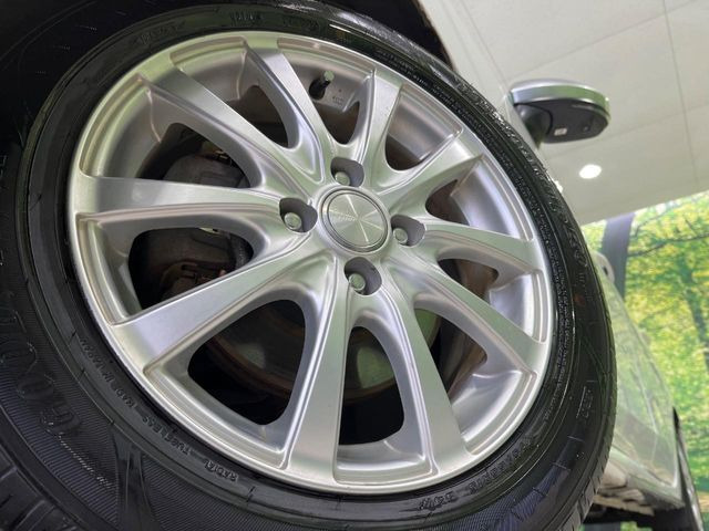 �y15�C���`�A���~�z�C�[���z�O�ςɃ}�b�`�����A���~�z�C�[���𑕒����Ă���܂��B�e��A���~�z�C�[����A�X�^�b�h���X�^�C�����戵�����Ă���܂��B���񂲑��k����������